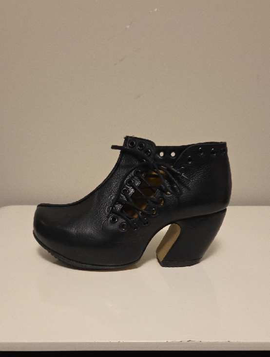 John Fluevog Shoes - Fluevog Leather Lace-Up Platform Oxfords - Like NEW